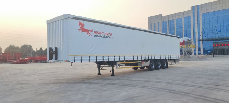 The Benefits of curtain side trailer in Social Freight Distribution