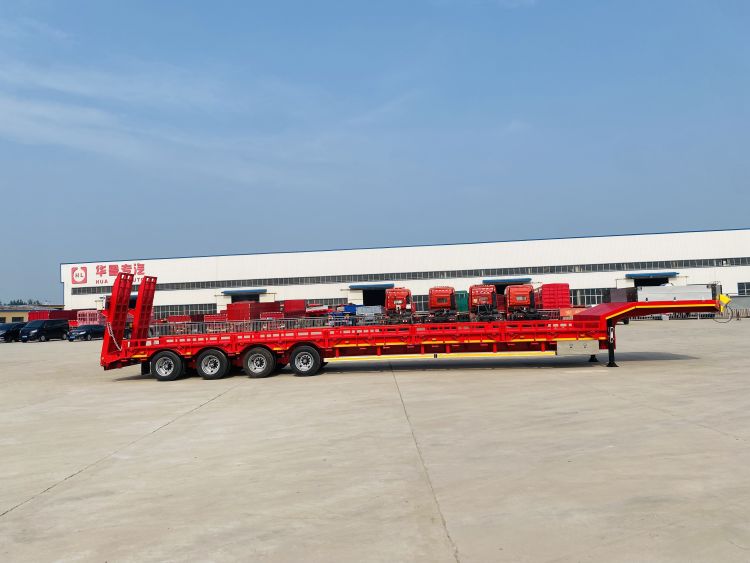 Hualu 4-Axle Lowboy Trailer: Versatile and Reliable Transportation Solution