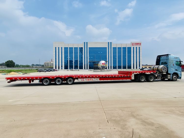 Hualu 3-Axis Lowboy Trailer: The Extended Edition - Enhancing Heavy-Duty Transportation Efficiency