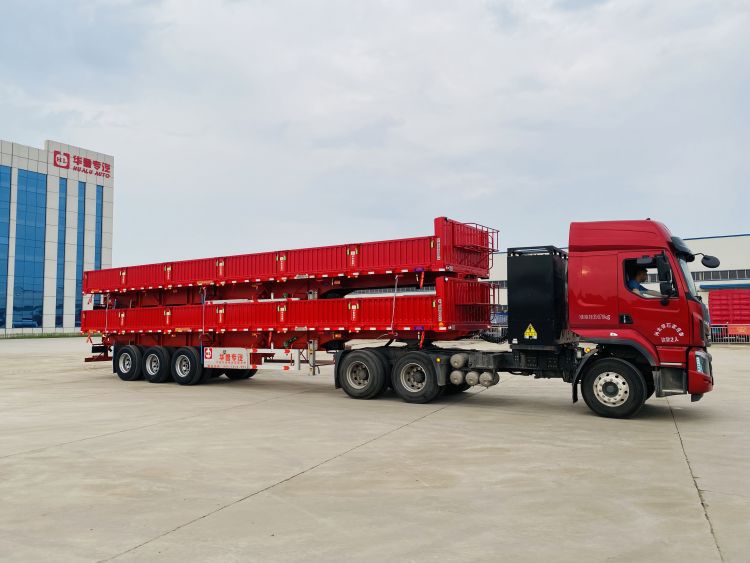 Hualu 3-Axis Flatbed Trailer Deployment: A Smooth Journey Ahead